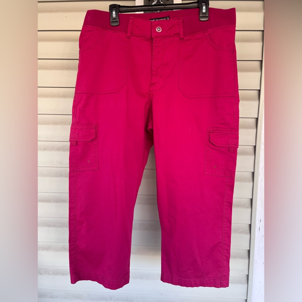 Lee Claret Red Plus Size 18 Capri Pants Comfort Waist Cargo Pockets Stretch